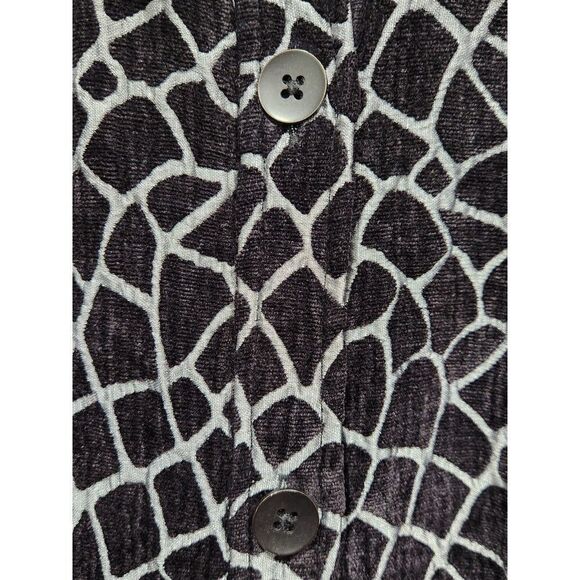 Chico's Black & Silver Burnout Velvet Giraffe Print Button Front Jacket, 3 (XL) - Picture 3 of 7
